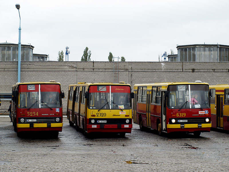 Ikarus 280.37, Ikarus 280.26, Ikarus 260.73A MZA Warszawa #5254, #2320, #6319